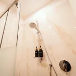 Angelina's Suite&spa Con Parcheggio Privato