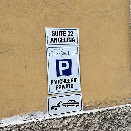 Angelina's Suite&spa Con Parcheggio Privato コモ