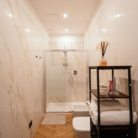 Angelina's Suite&spa Con Parcheggio Privato *