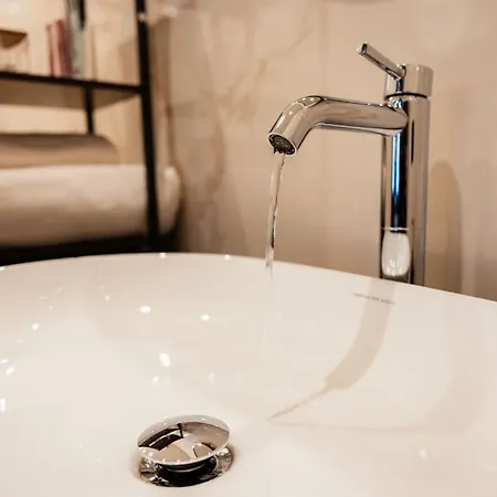 Angelina's Suite&spa Con Parcheggio Privato *