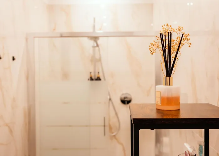 Angelina's Suite&spa Con Parcheggio Privato كومو