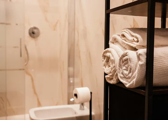 Angelina's Suite&spa Con Parcheggio Privato كومو