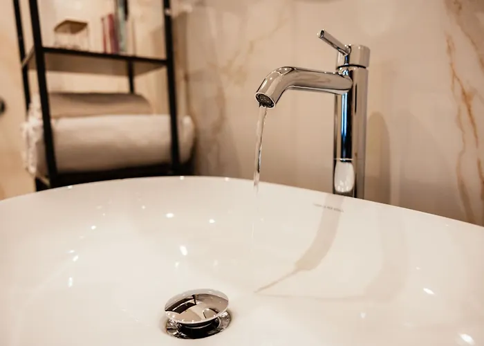 Angelina's Suite&spa Con Parcheggio Privato *